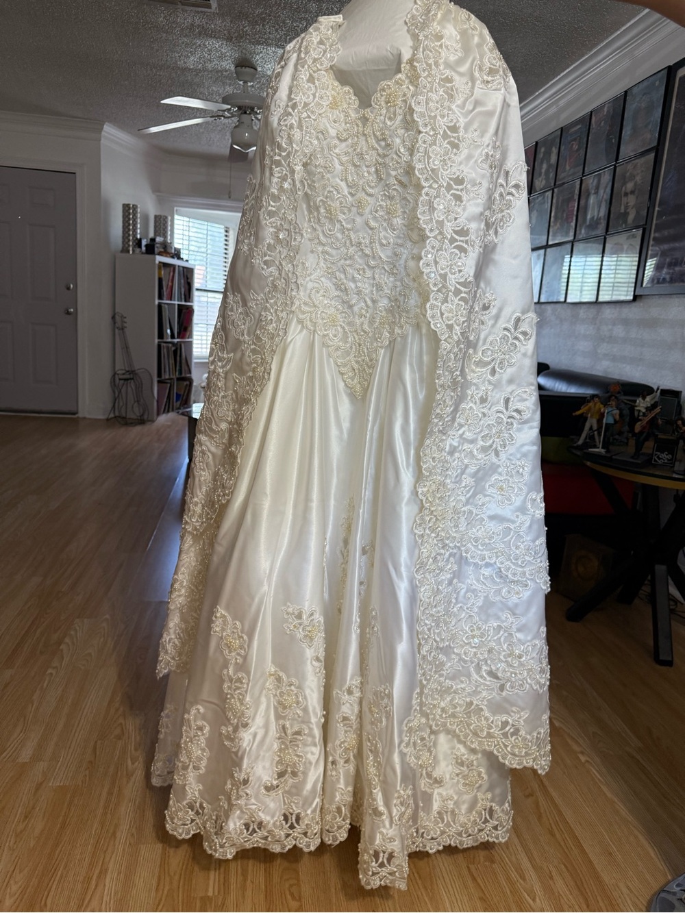 Vintage Mori Lee White Satin Bridal Gown Classic Satin cape gloves veil satchel